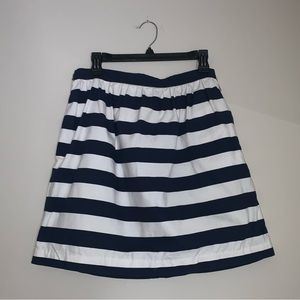 Alice + Olivia navy stripped cotton skirt with pockets